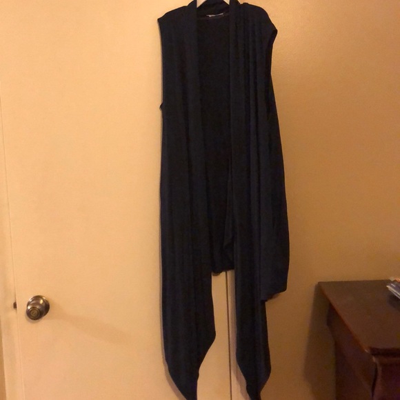 Annabelle navy sleeveless tunic, size M - Picture 1 of 1